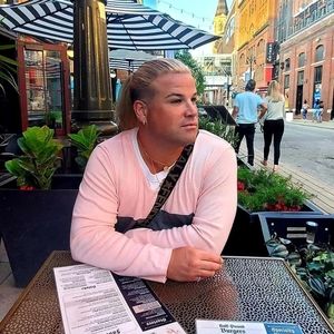 Meet your Posher, Andrea